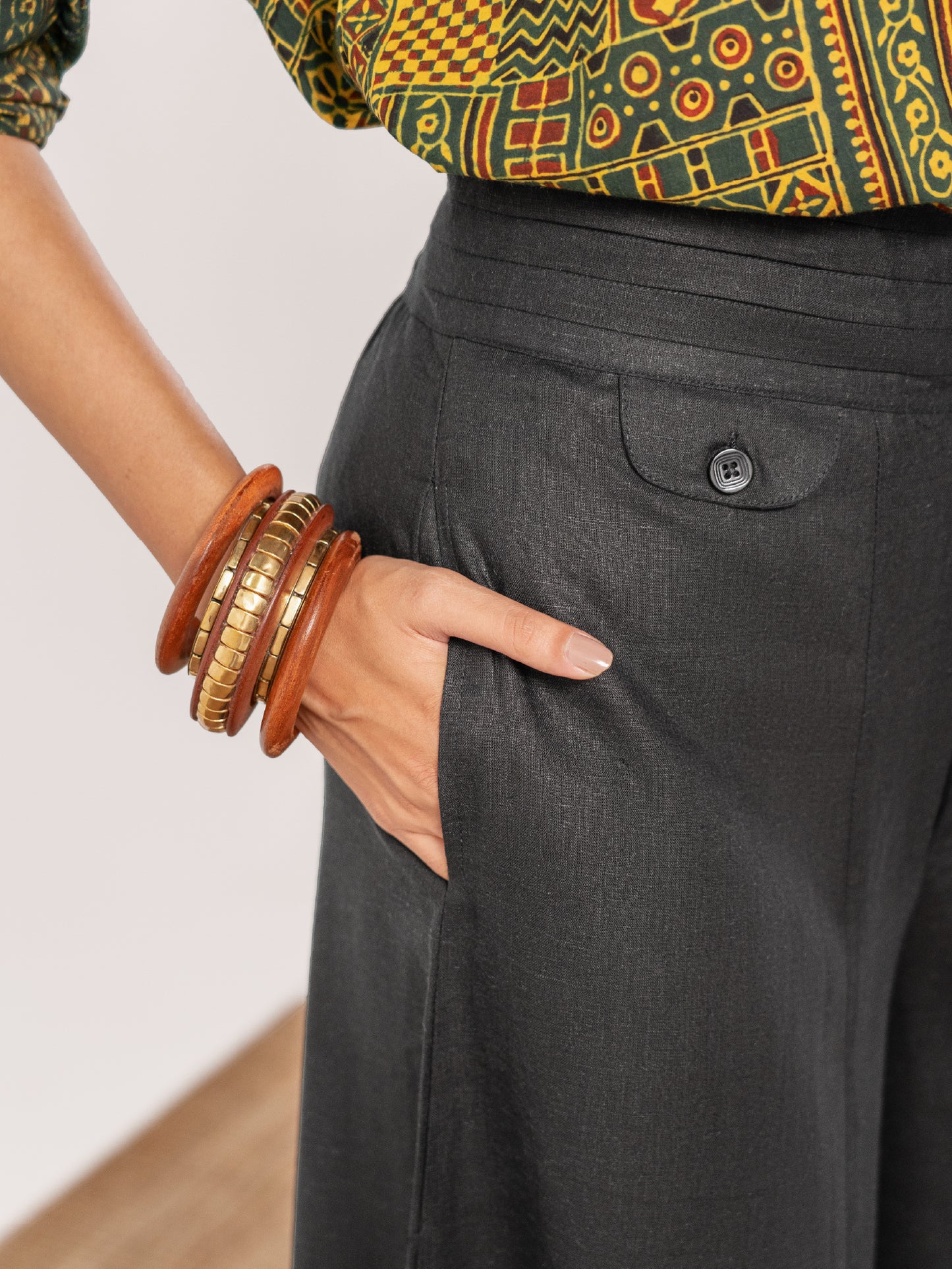 The Sutra Khadi-Linen Power Pair