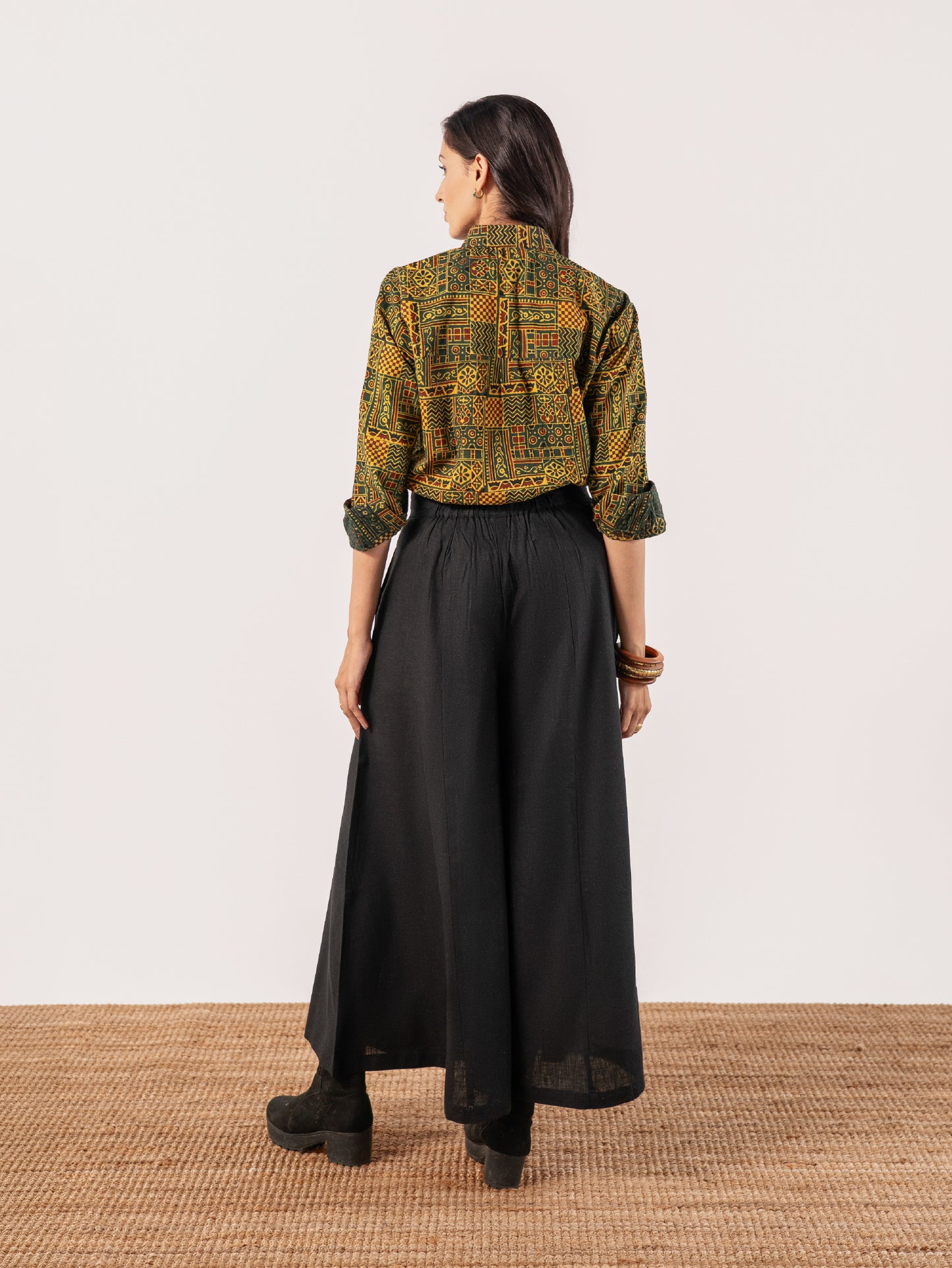 The Sutra Khadi-Linen Power Pair