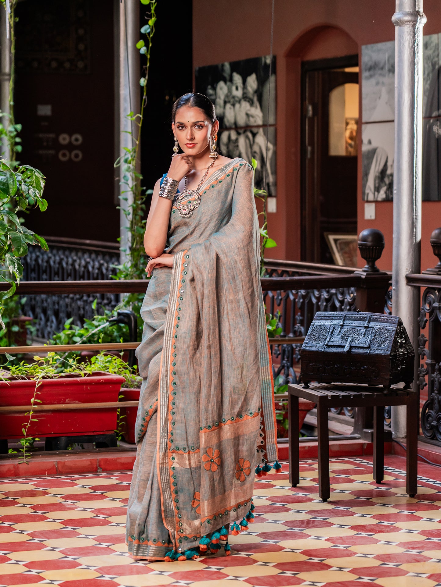 Regal Silver-Dust Linen Saree