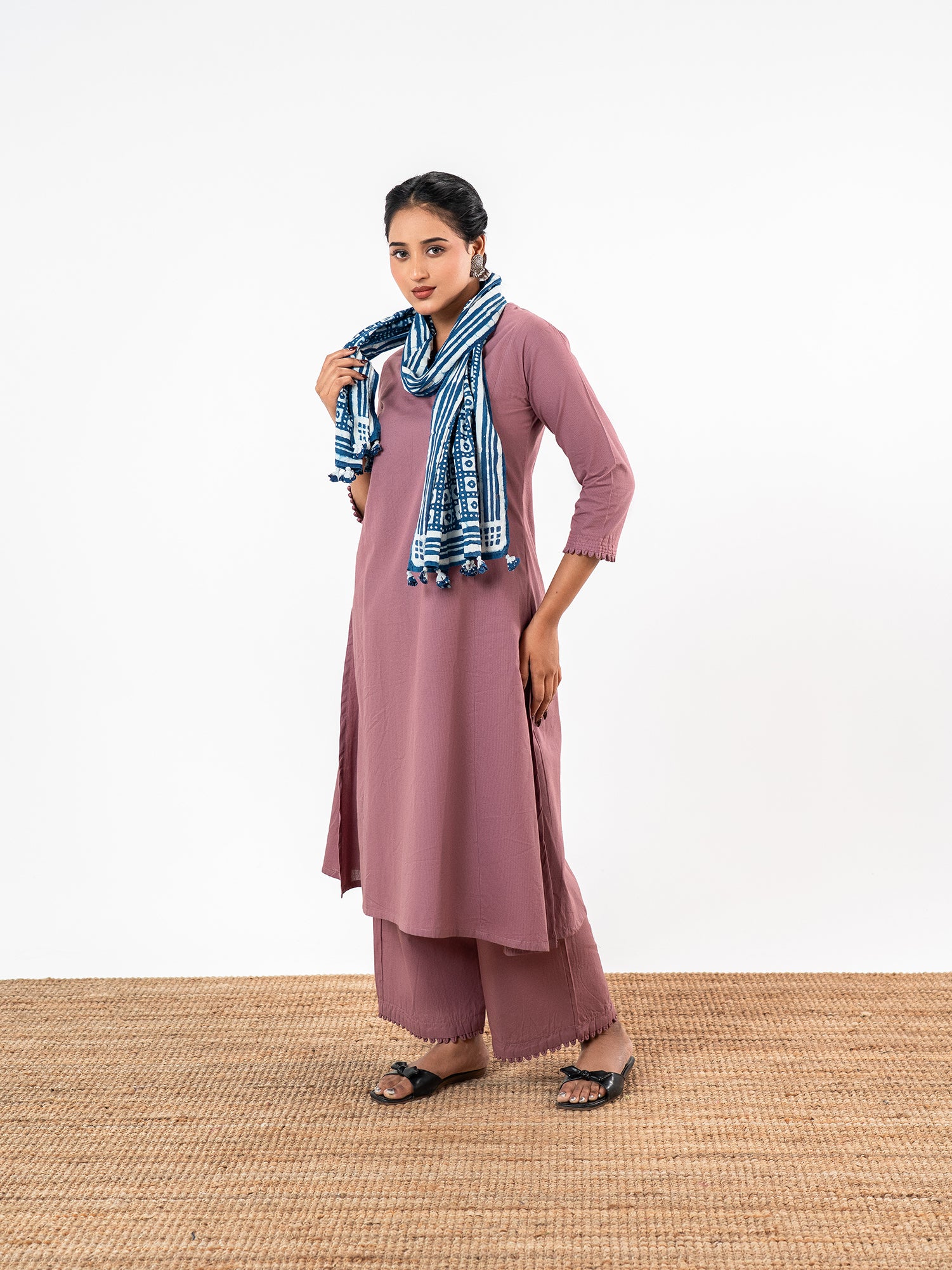 The 'Kavya' Slub Mauve Suit Set