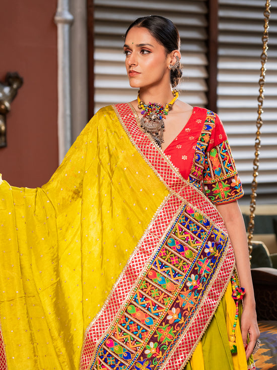 Kutchi Peacock Embroidered Chaniya Choli Set