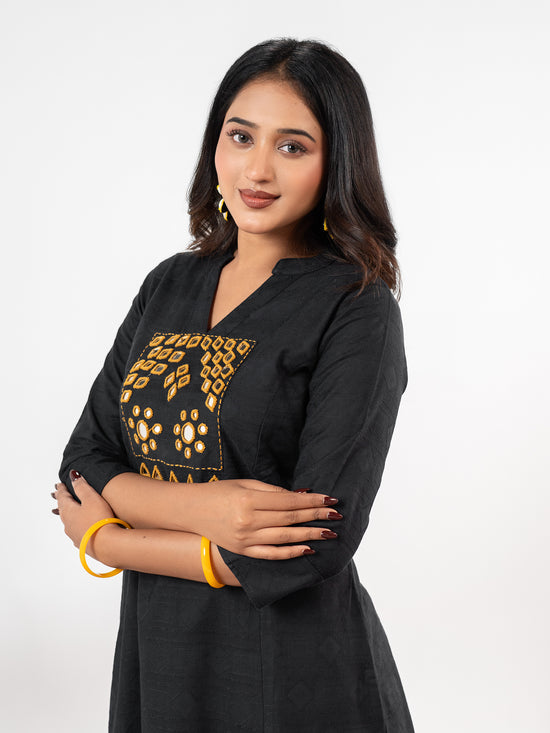 The 'Kajal' Self-Dobby Tunic Set