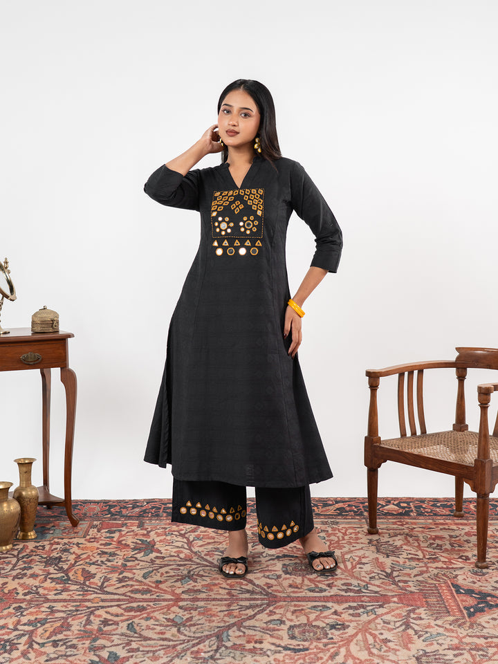 The 'Kajal' Self-Dobby Tunic Set