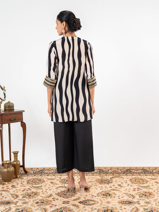 The 'Aavya' Zebra-Sutra Modal Co-Ord Set