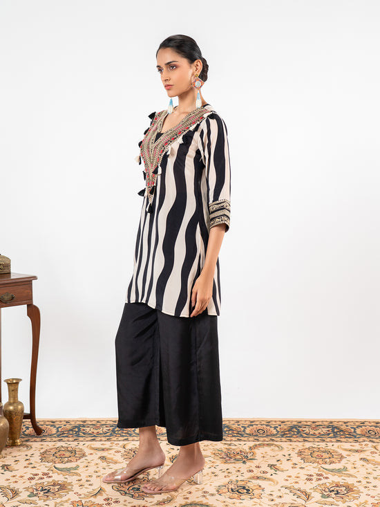The 'Aavya' Zebra-Sutra Modal Co-Ord Set