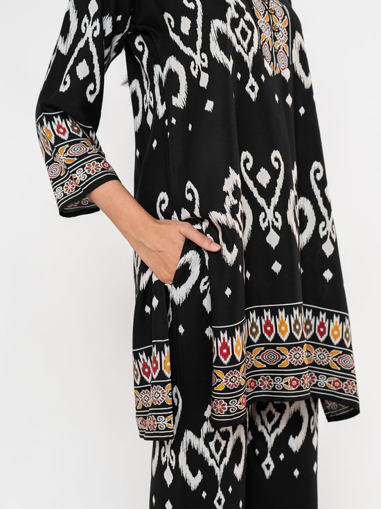 The 'Aanya' Ikat-Graphic Co-Ord Set