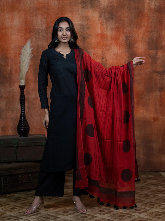 Aarohi Artisan Black Suit
