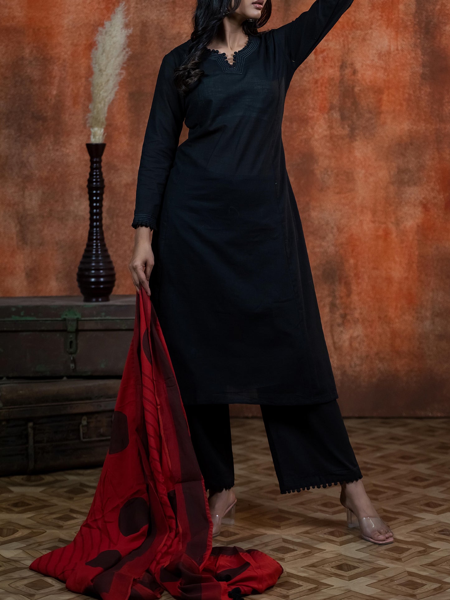 Aarohi Artisan Black Suit