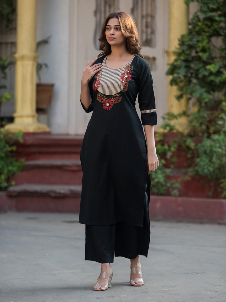 Raat-Rani Floral Handwork Set