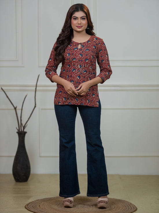 Rakt-Aakar Heritage Top