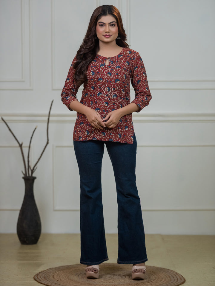 Rakt-Aakar Heritage Top