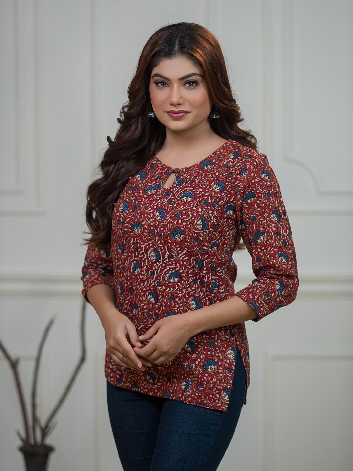 Rakt-Aakar Heritage Top