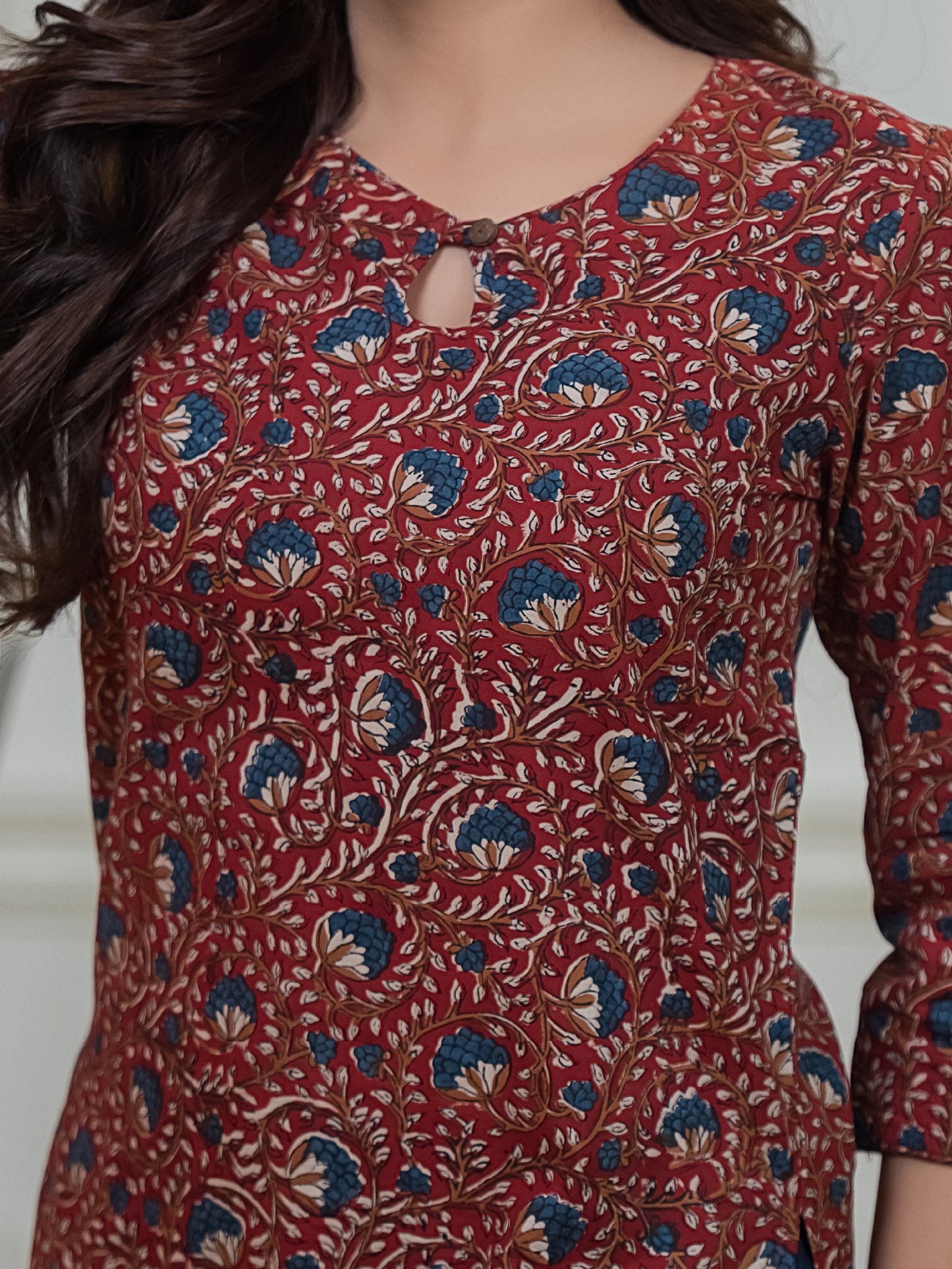Rakt-Aakar Heritage Top
