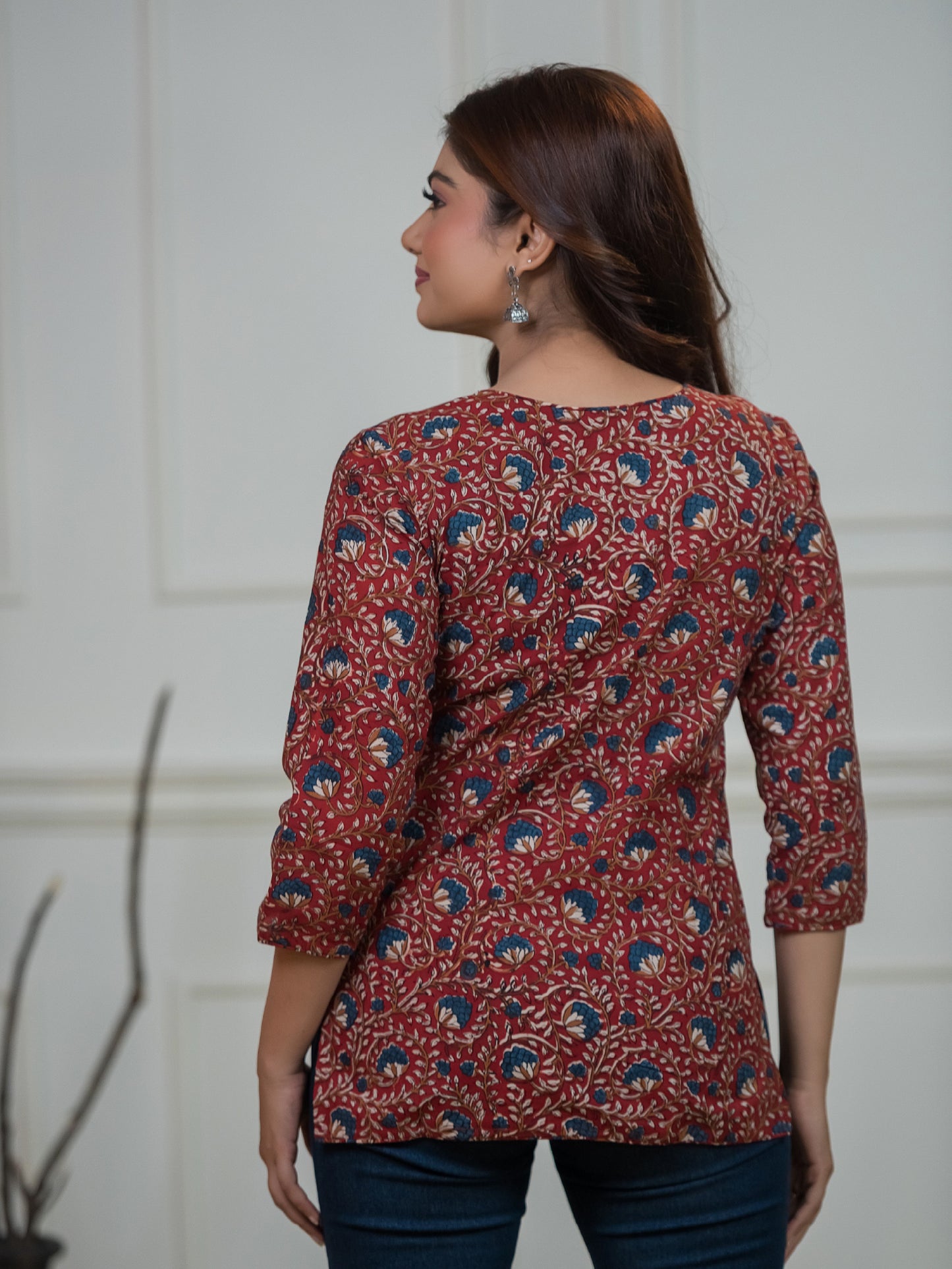 Rakt-Aakar Heritage Top