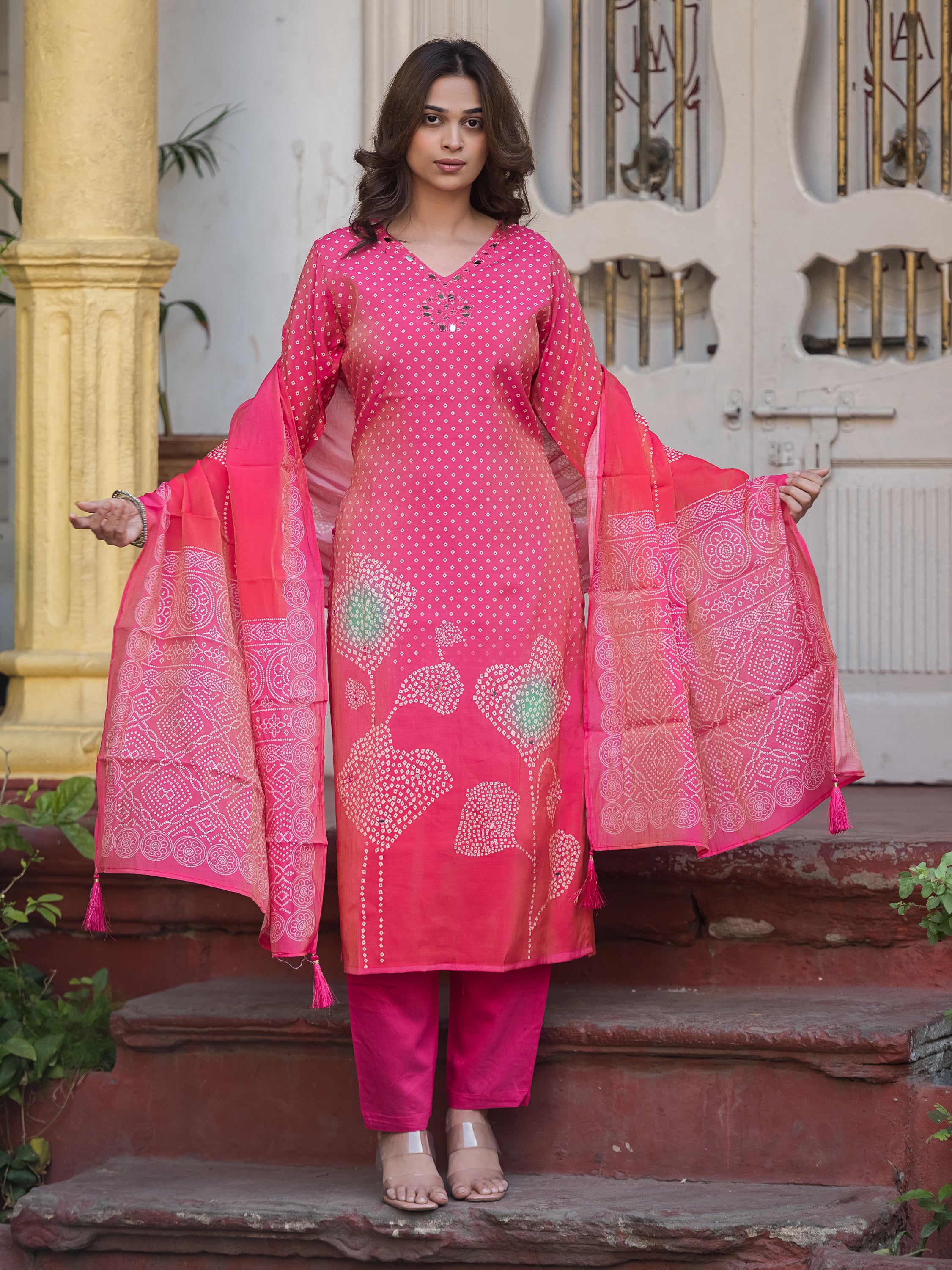 Sanskriti Bandhani Suit