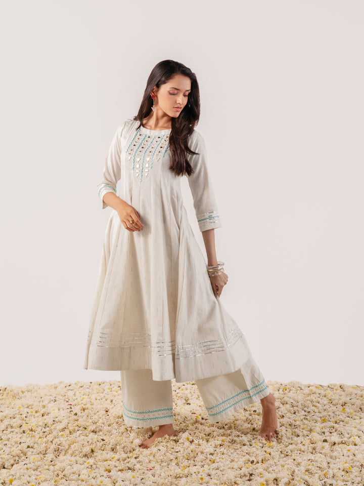Shunya Khadi Anarkali Ensemble