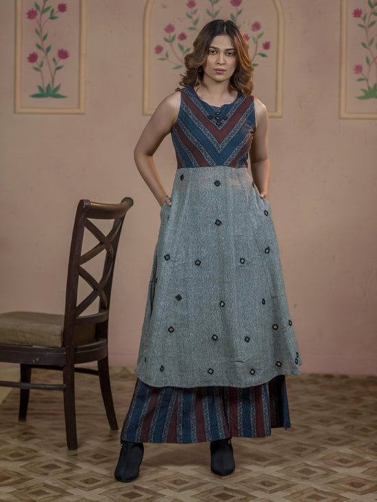 The Avni Sleeveless Khadi Set