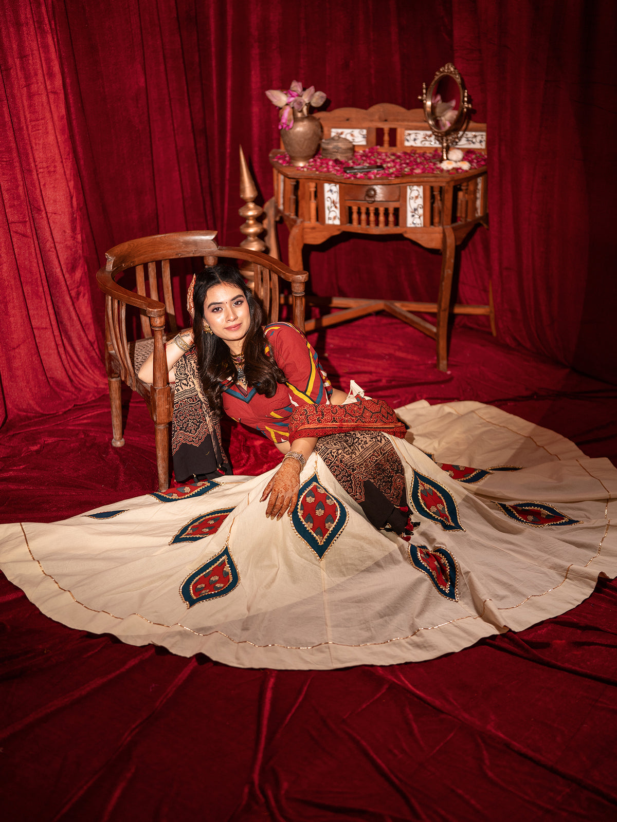 Sindoori Gamthi Chaniya Choli Set