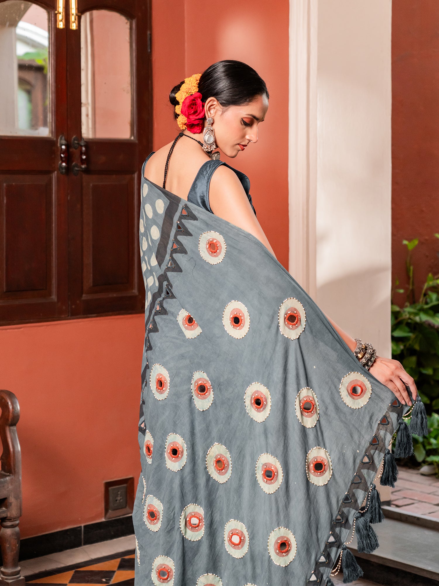 Grand Indigo Polka Dot Mul Cotton Saree