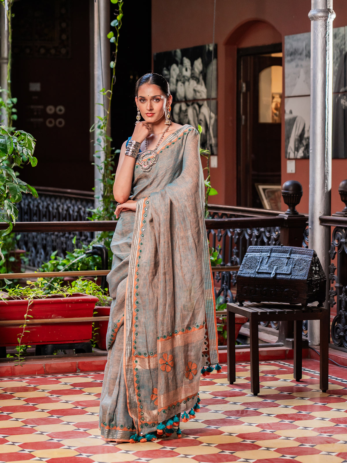 Regal Silver-Dust Linen Saree