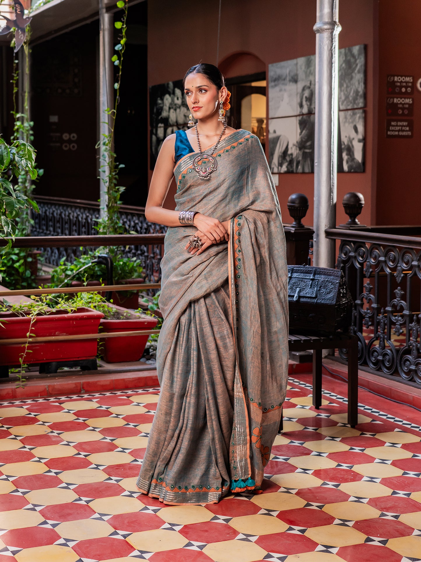 Regal Silver-Dust Linen Saree