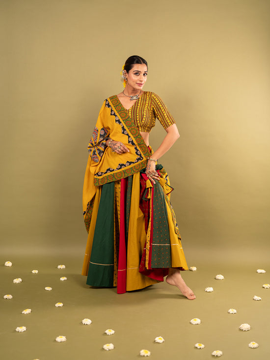 Ajrakhi Peela Rangrez Chaniya Choli Set