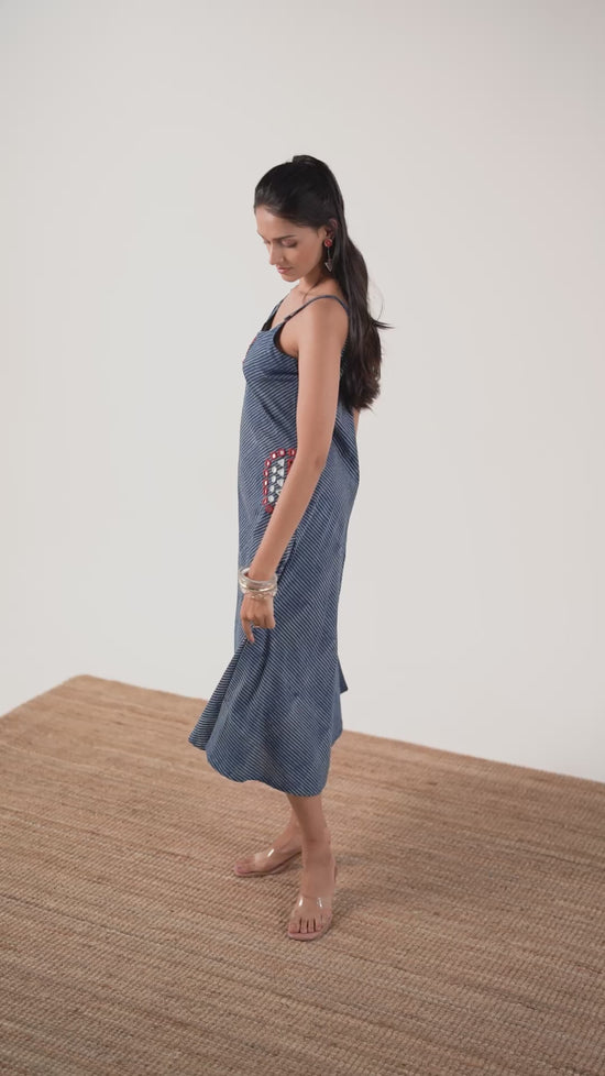 Neel-Aavritt Artisan Pocket Dress