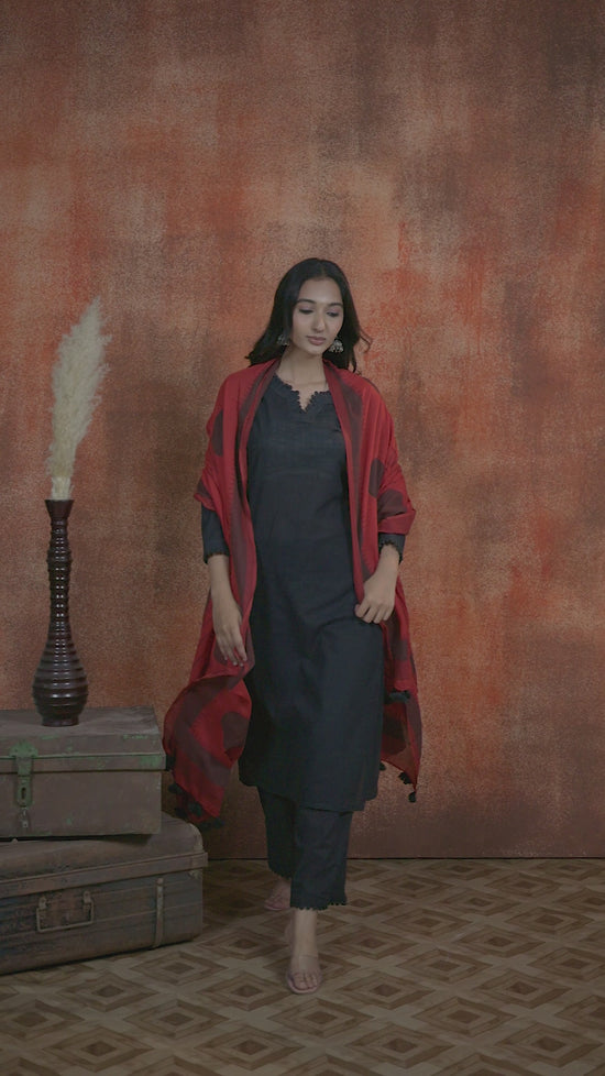 Aarohi Artisan Black Suit